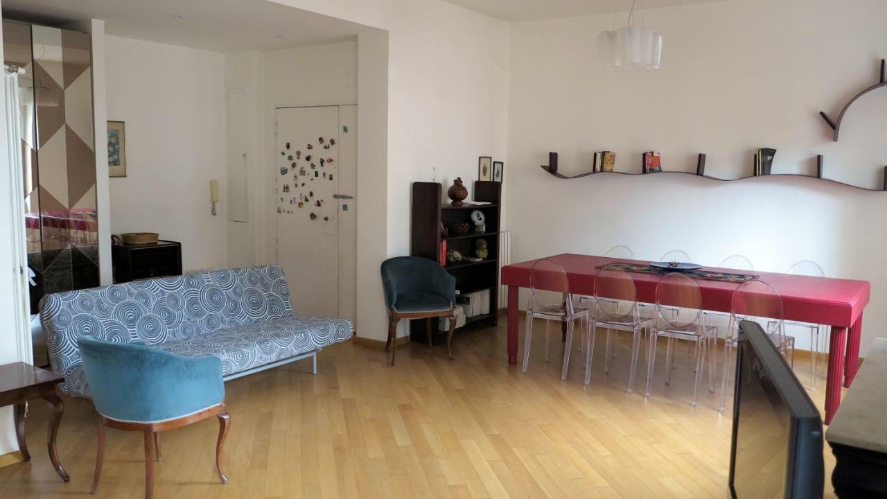 Spacious Panoramic Apartment - Half Way Center-Vomero District Napoli Eksteriør bilde