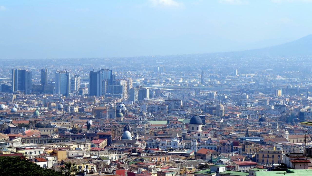 Spacious Panoramic Apartment - Half Way Center-Vomero District Napoli Eksteriør bilde